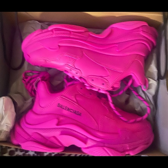 Balenciaga pink sneakers new on box - Picture 1 of 5